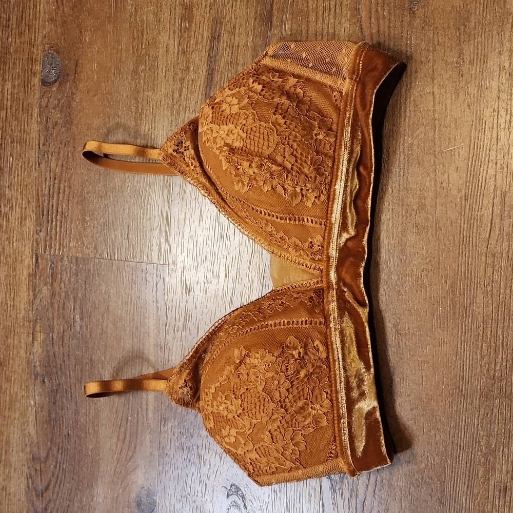 Auden Caramel Lace and Velvet Bralette - Medium